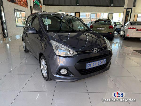 Pictures of Hyundai i10 Grand Fluid Automatic 2015