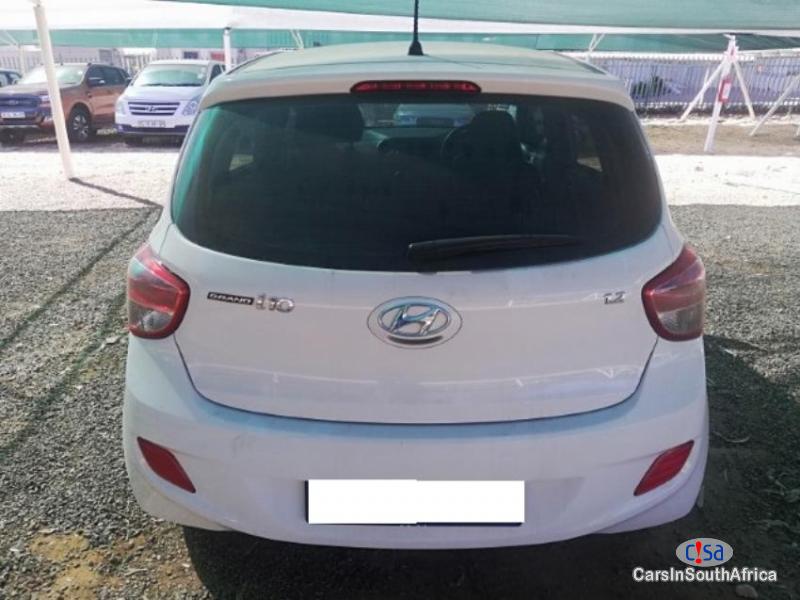 Hyundai i10 Automatic 2016 in South Africa