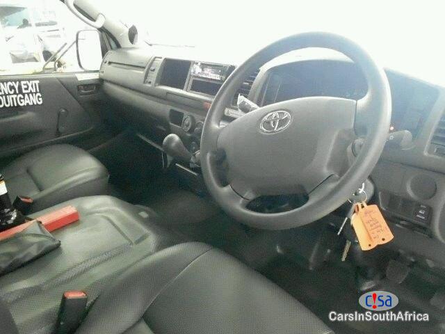 Toyota Quantum Manual 2016 - image 4