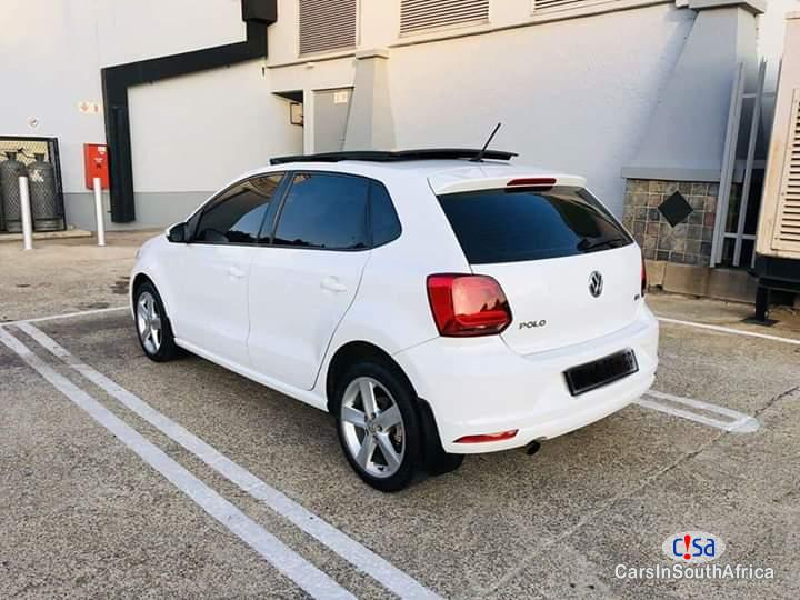 Volkswagen Polo 1200 Manual 2015 - image 2