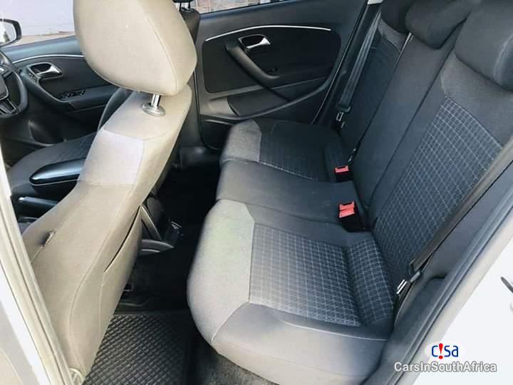 Volkswagen Polo 1200 Manual 2015 - image 5