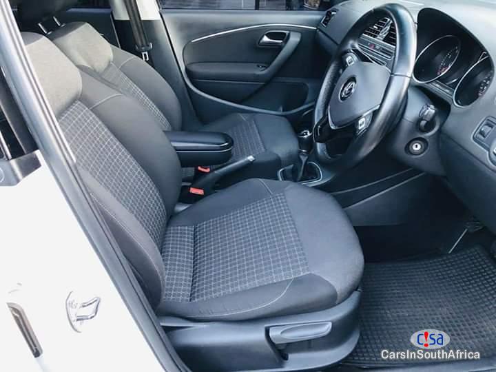 Volkswagen Polo 1200 Manual 2015 - image 6