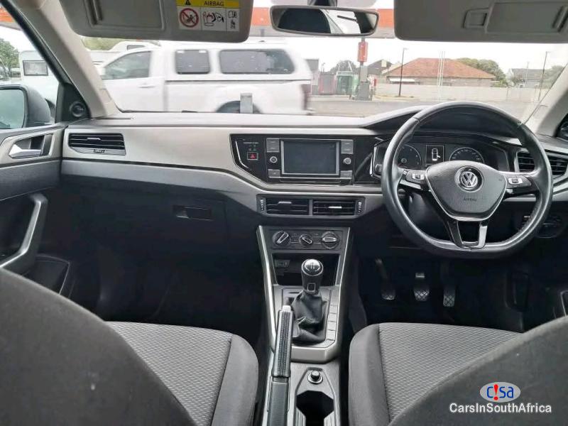 Volkswagen Polo 1.0 Manual 2020 - image 2