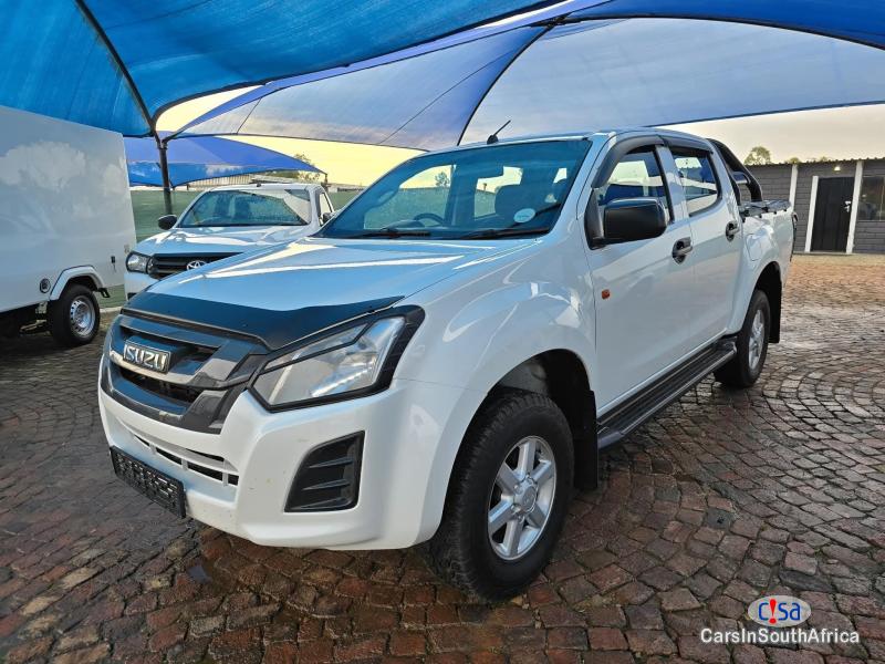 Isuzu D-Max 3.0TD Double Cab 4x4 Automatic 2020 - image 2