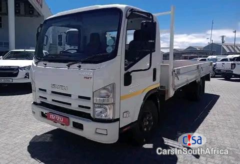 Pictures of Isuzu Call/ WhatsApp.(073 104 3715) 2021 Isuzu N- Series NPR 400 Truck Automatic 2021
