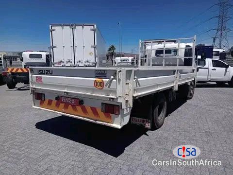 Isuzu Call/ WhatsApp.(073 104 3715) 2021 Isuzu N- Series NPR 400 Truck Automatic 2021 - image 4