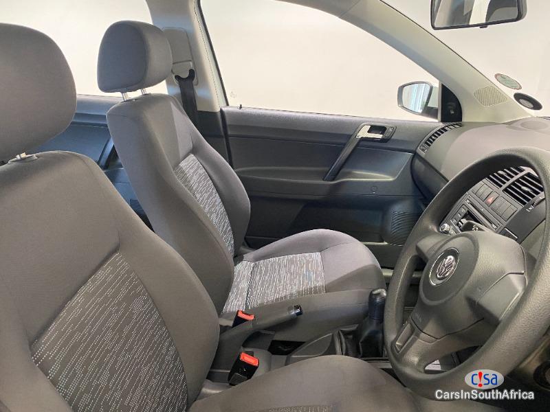 Volkswagen Polo VIVO TREND-LINE { 0817687830 } Manual 2017 - image 5
