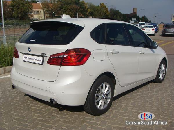 BMW 3-Series Automatic 2016 - image 4
