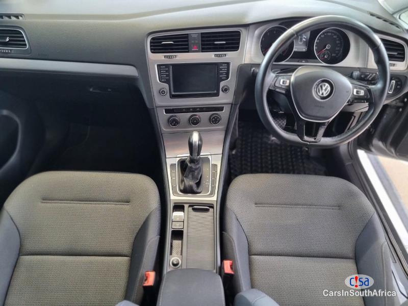 Volkswagen Golf 1.4 Manual 2016 - image 4