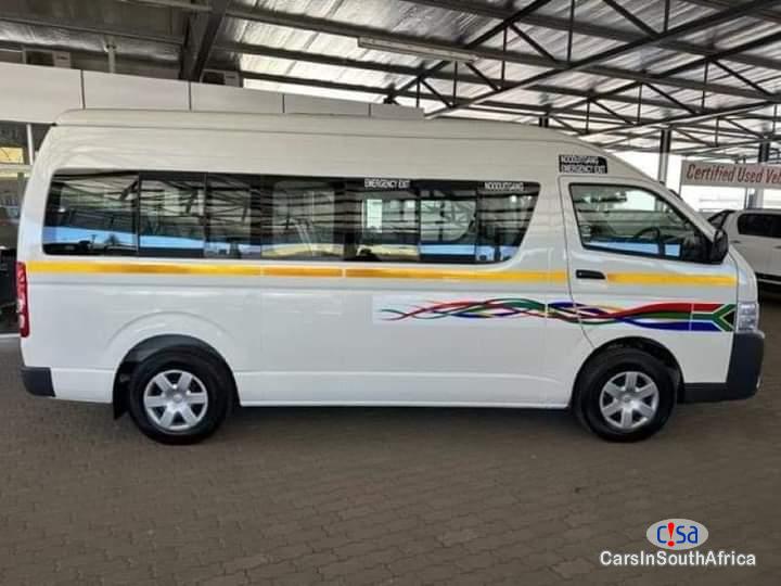 Toyota Quantum 2.7 Manual 2020 - image 2