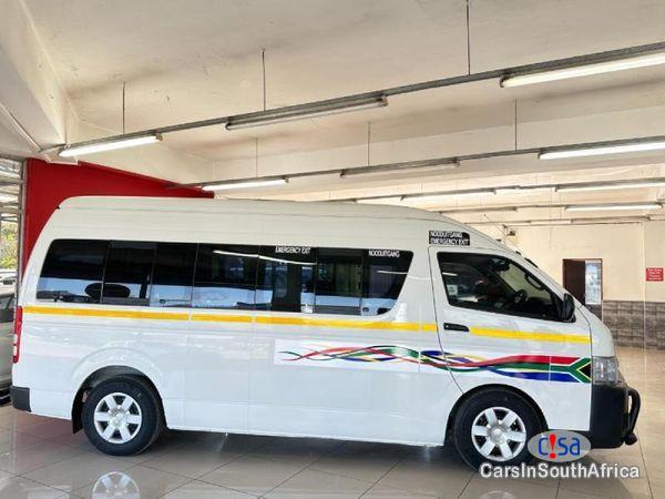 Toyota Quantum 2.5 D-4D Sesfikile 16-Seat Manual 2022