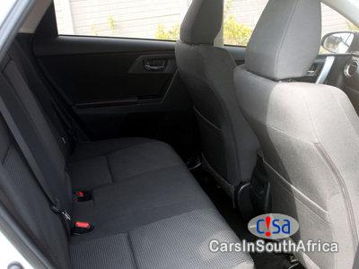 Toyota Auris 1.6 Manual 2013 - image 7