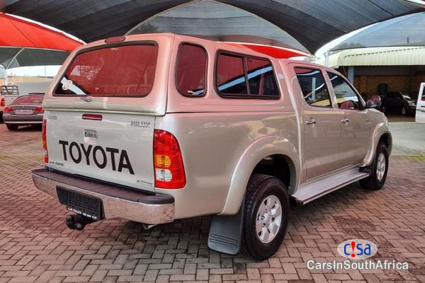 Toyota Hilux 2.7 VVTi Raised Body Double-cab Manual 2009