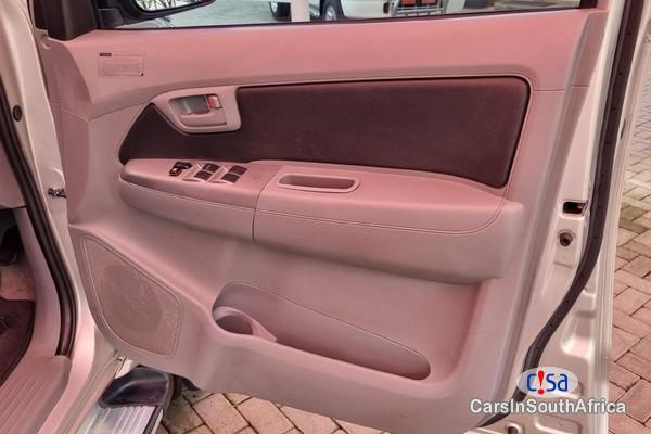 Toyota Hilux 2.7 VVTi Raised Body Double-cab Manual 2009 in South Africa