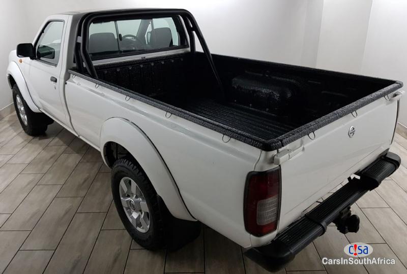 Nissan Hardbody 2.7 Manual 2014 - image 2