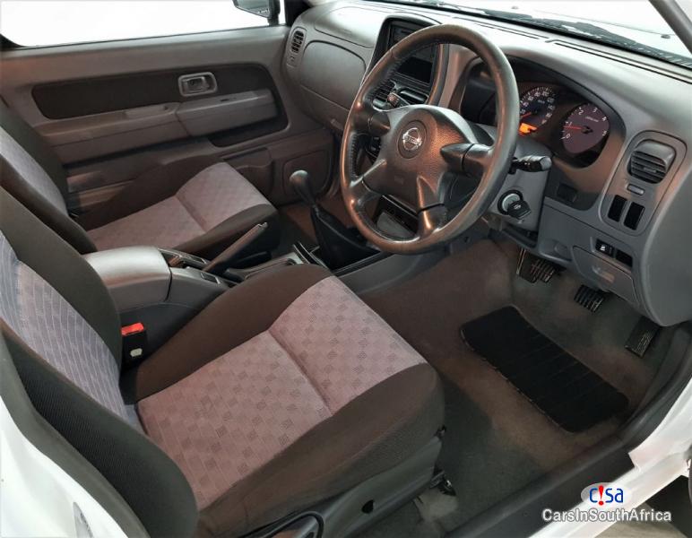 Nissan Hardbody 2.7 Manual 2014 - image 4
