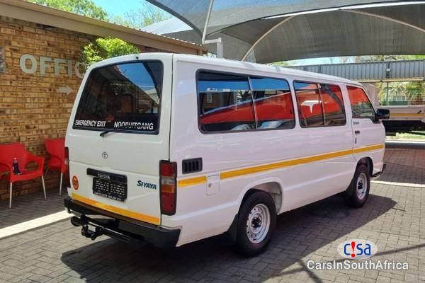 Toyota HiAce Super 16 Manual 2003