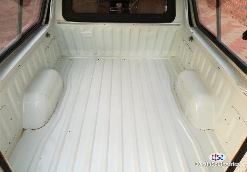 Nissan 1400 Champ 0783349415 Manual 1992 in Gauteng - image