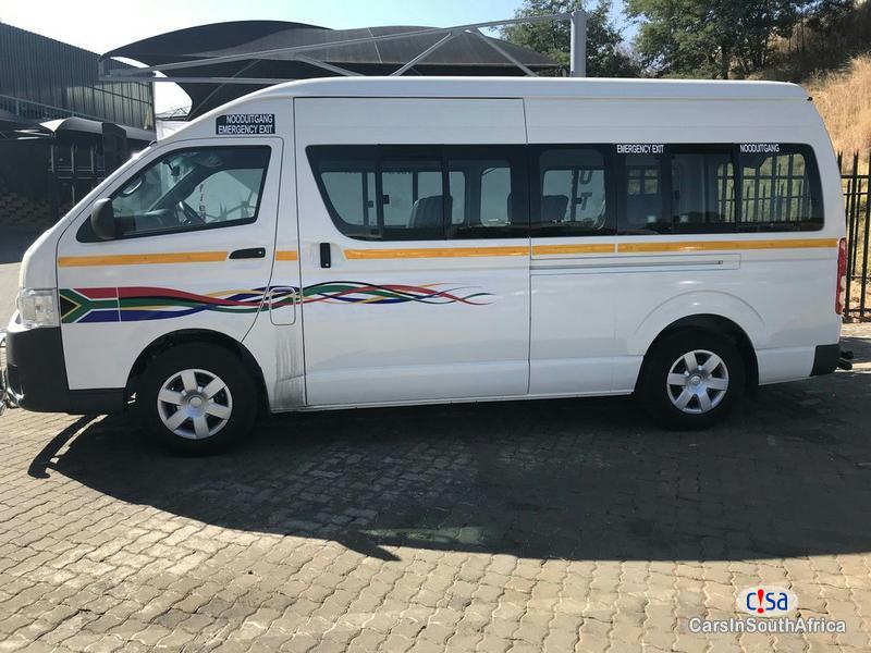 Toyota Quantum 2.7 Manual 2020 - image 4