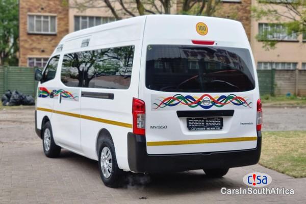 Nissan NV350 2.5 16-Seat Impendulo Manual 2017 - image 6