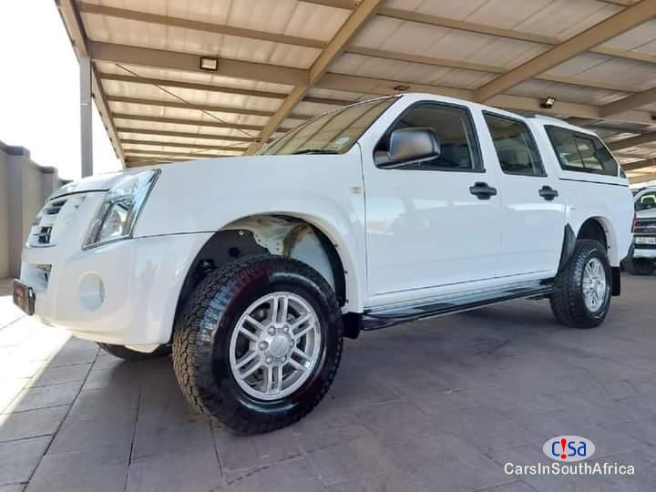 Isuzu KB250 250 Manual 2015 - image 2