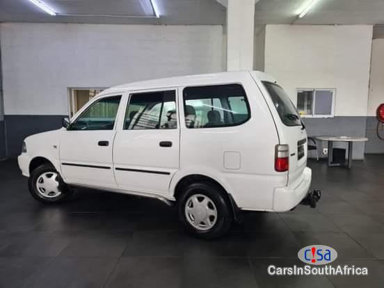 Toyota Condor 2 0 0671651564 Manual 2004 - image 4