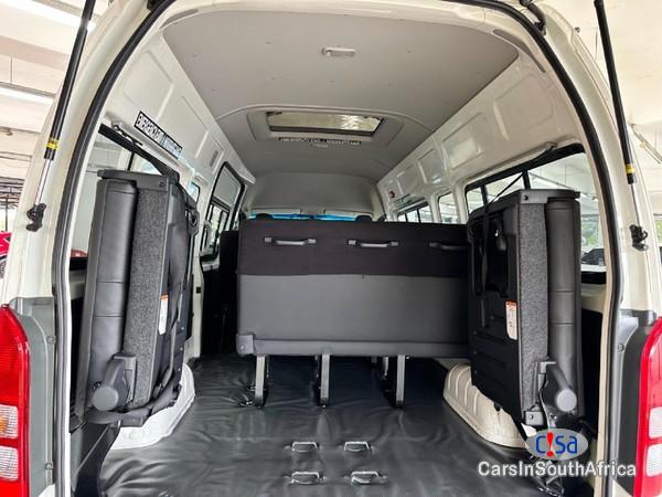 Picture of Toyota Quantum 2 7 0671651564 Manual 2016 in South Africa