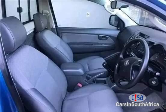 Toyota Hilux 2 7 0671651564 Manual 2010 - image 5