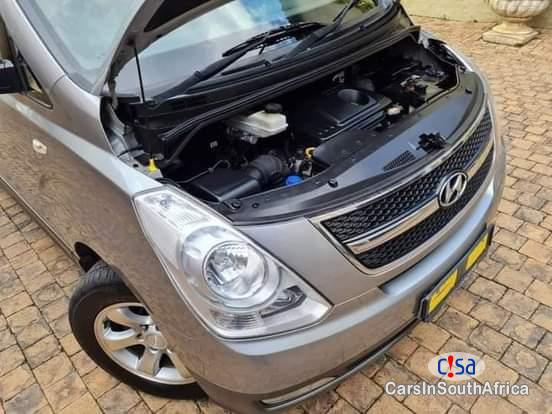 Hyundai H-1 2 5 0671651564 Automatic 2015