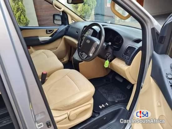 Hyundai H-1 2 5 0671651564 Automatic 2015 - image 9