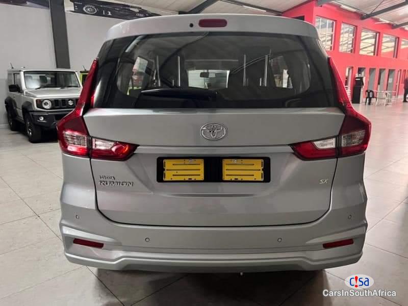 Toyota 1.5 SX RUMION Manual 2023 - image 4