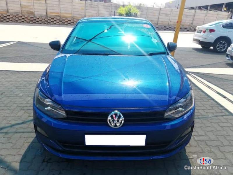 Volkswagen Polo Manual 2018 - image 2