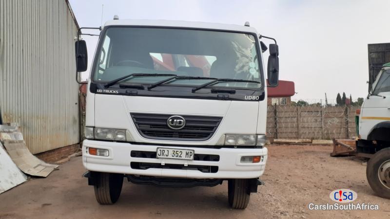 Nissan Other 5.2 Manual 2012