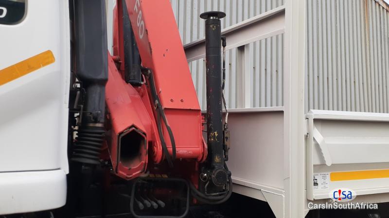 Nissan Other 5.2 Manual 2012 - image 9