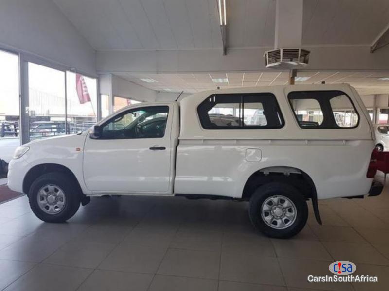 Toyota Hilux 2.5 Manual 2016 - image 3