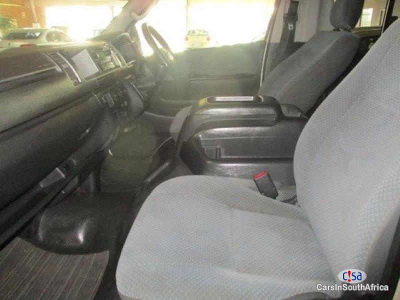 Toyota Quantum 2.5 Manual 2016 - image 5