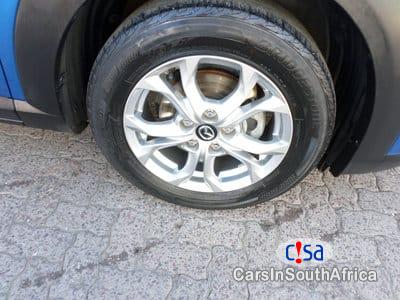 Mazda Mazda3 1.5 Manual 2014 - image 4