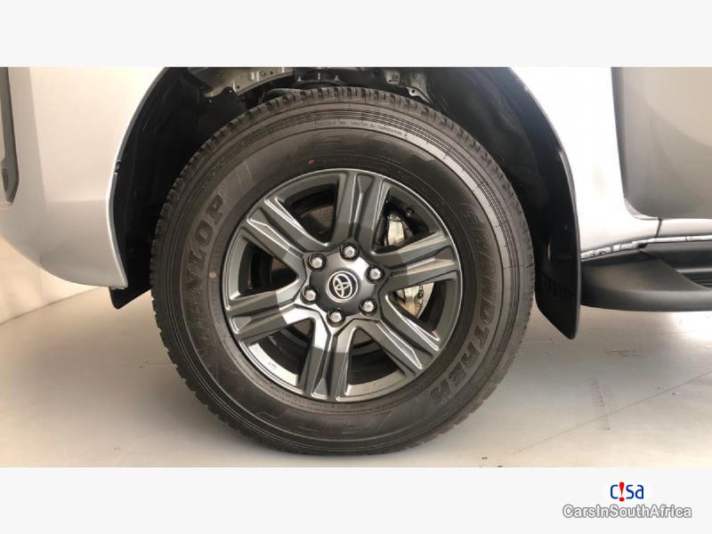 Toyota Hilux Manual 2022 - image 14