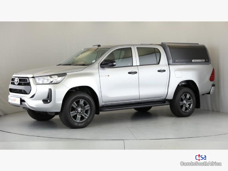 Toyota Hilux Manual 2022 - image 2