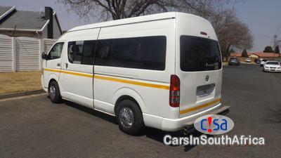 Toyota Quantum 2.7 SESFIKILE 14 Seats Manual 2010 in South Africa