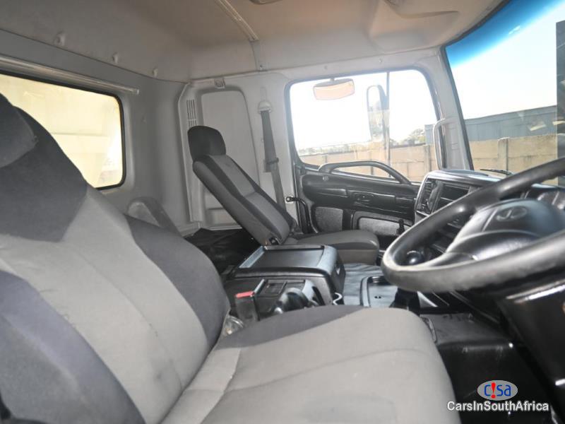 Toyota 5.2 Manual 2013 - image 7