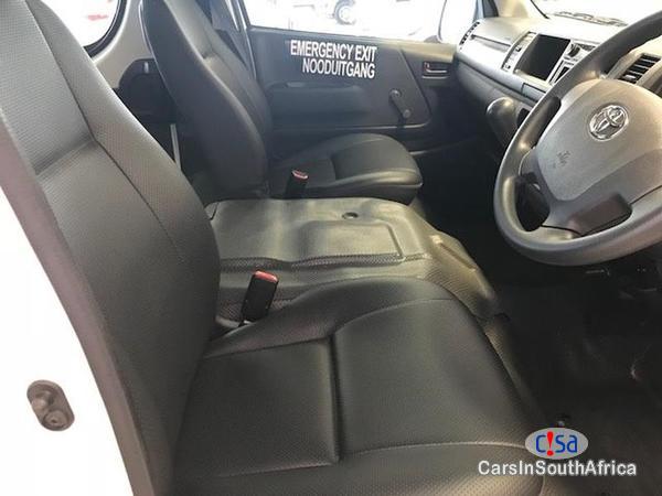 Toyota Quantum 2.5L Manual 2018 - image 6