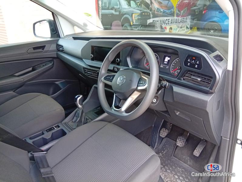 Volkswagen Caddy Manual 2024