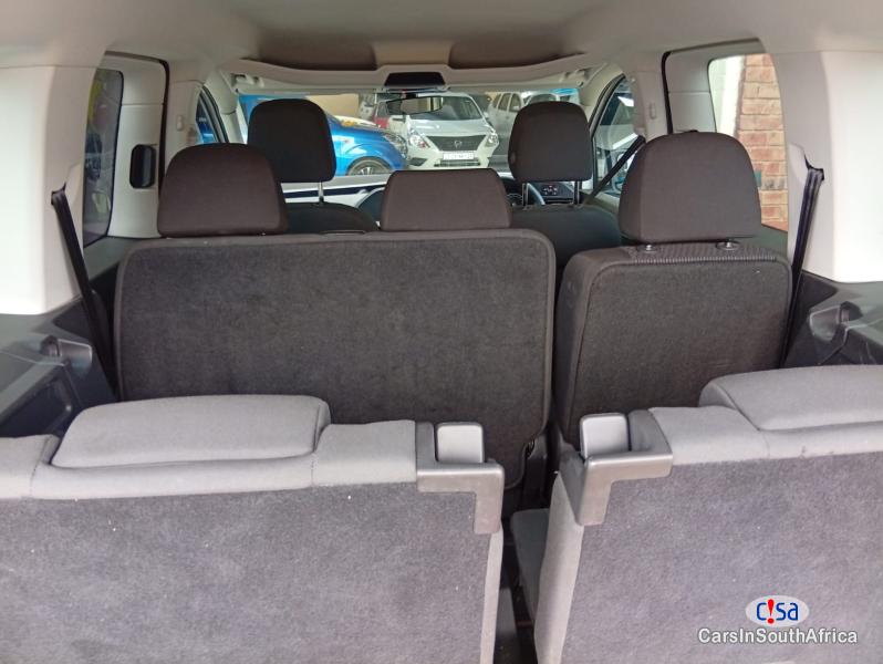 Volkswagen Caddy Manual 2024 - image 9