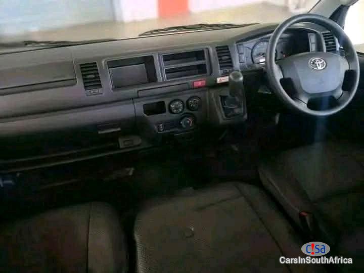 Toyota Quantum 2.5 D-4D Sesfikile 067 251 5460 Manual 2021 - image 5