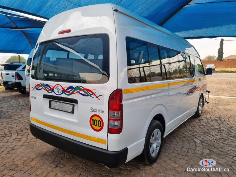 Toyota Quantum 2.5 D-4D Sesfikile 16-seat 067 251 5460 Manual 2020 in Mpumalanga