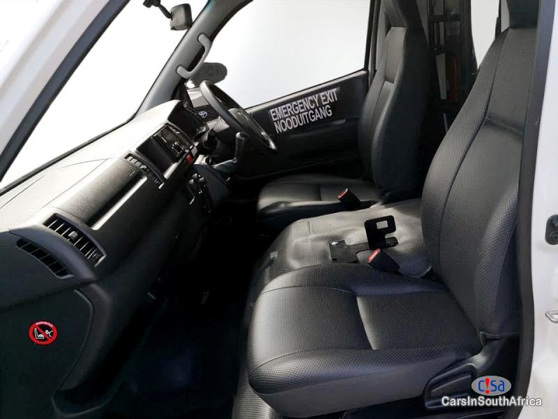 Toyota Quantum 2.5D-4D 067 251 5460 Manual 2023 in Eastern Cape - image
