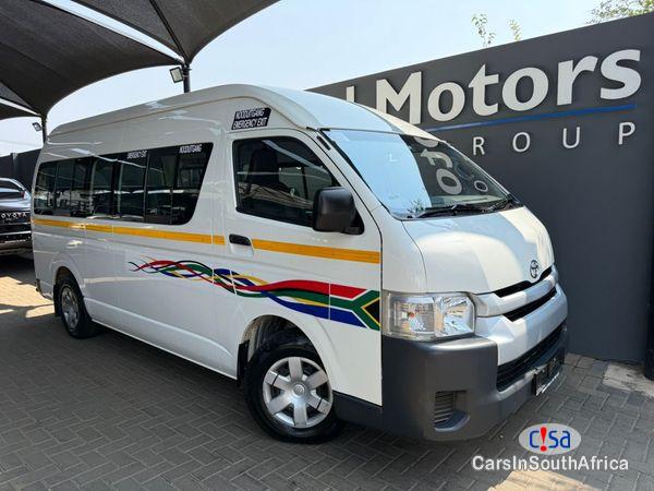 Pictures of Toyota Quantum 2.5 D-4D Sesfikile 16-Seat Manual 2020