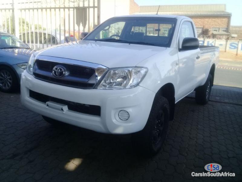 Picture of Toyota Hilux Manual 2014 in Northern Cape