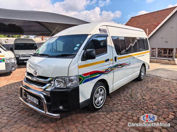 Toyota Quantum 2.5 D-4D Sesifikile 16 Seater 0685845776 Manual 2019